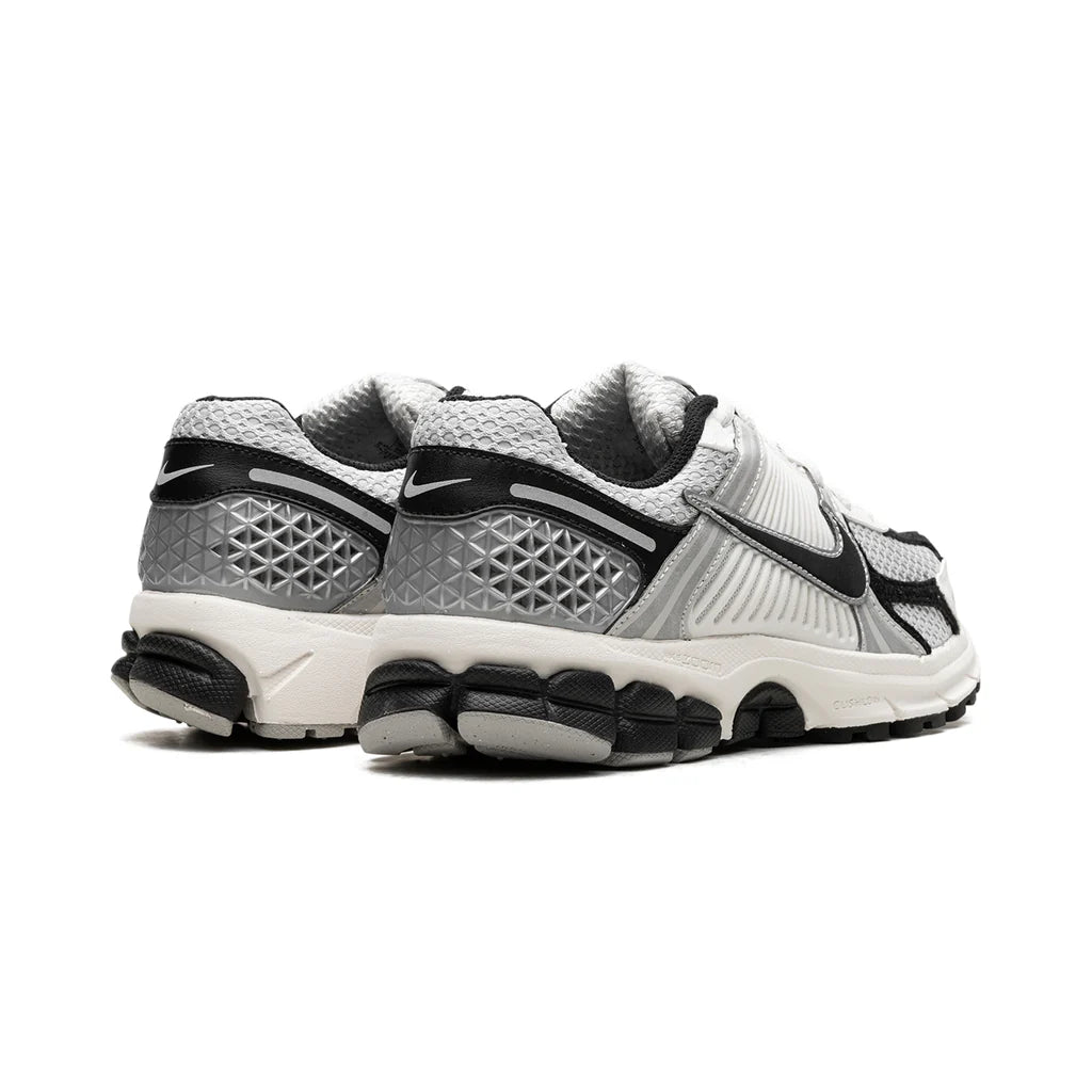 Nike Vomero 5 "Photon Dust Black"