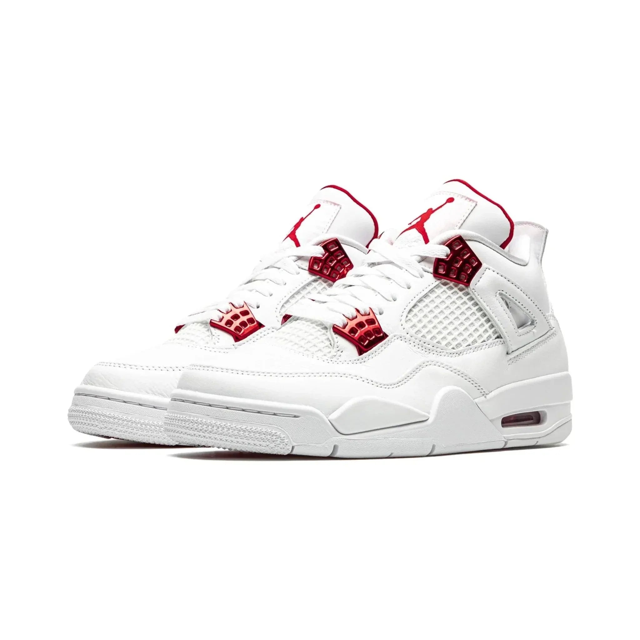 Air Jordan 4 "Metallic Red"